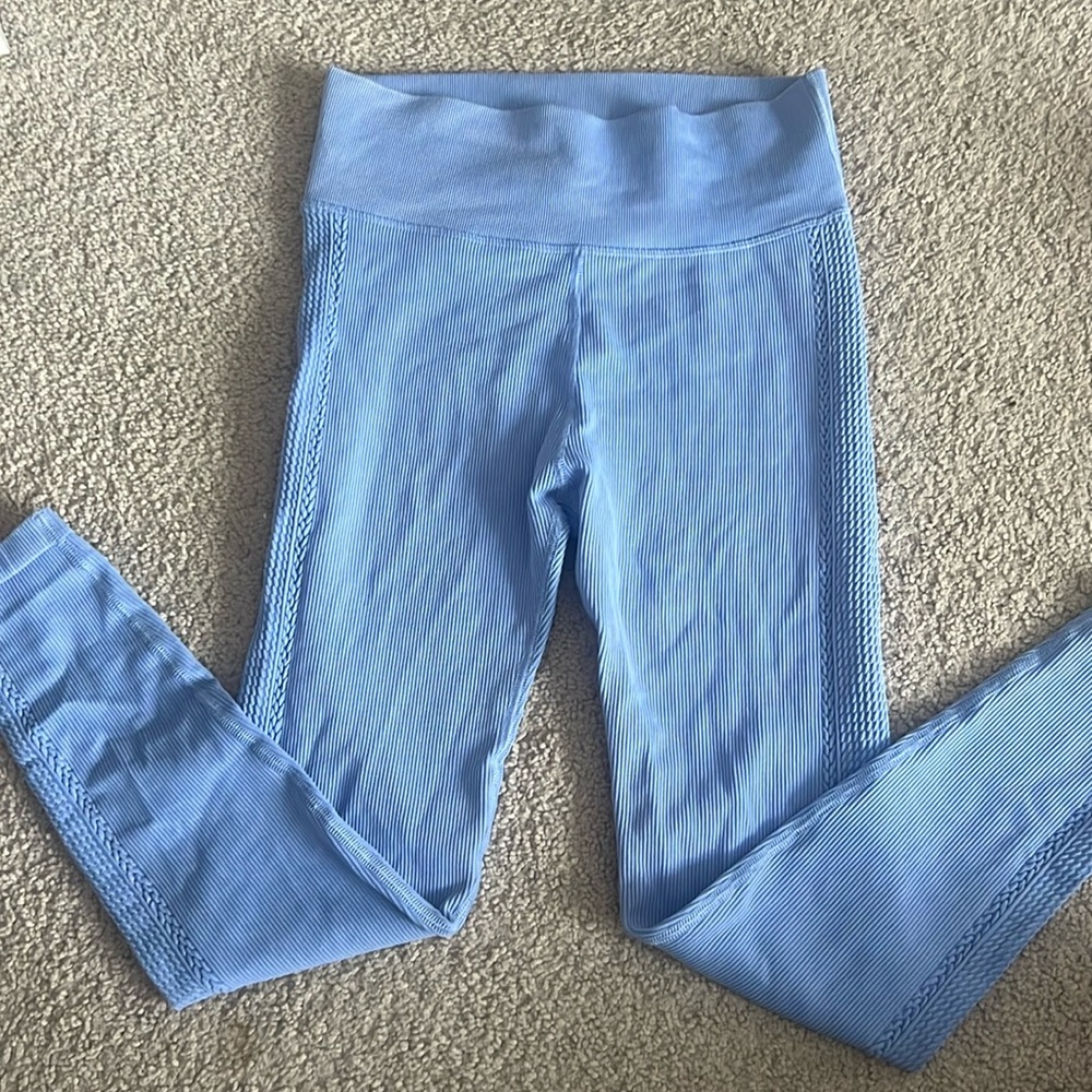 aerie offline leggings with braided stitching size medium